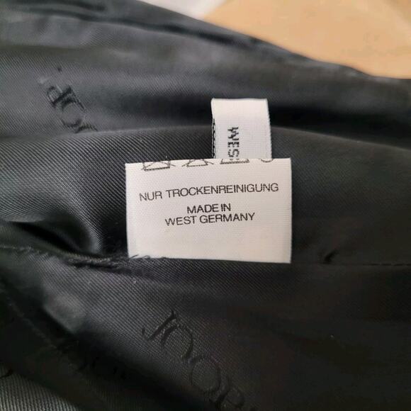 Vintage JOOP Jacket EU38 US6 Gold Metallic Silk Blazer 90s Avant Garde Bold Glam - Picture 9 of 9